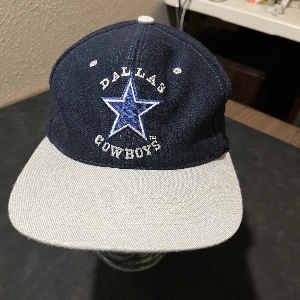 Dallas Cowboys Vintage Sports Specialties Circle 1990s Wool Snapback Hat NFL Cap